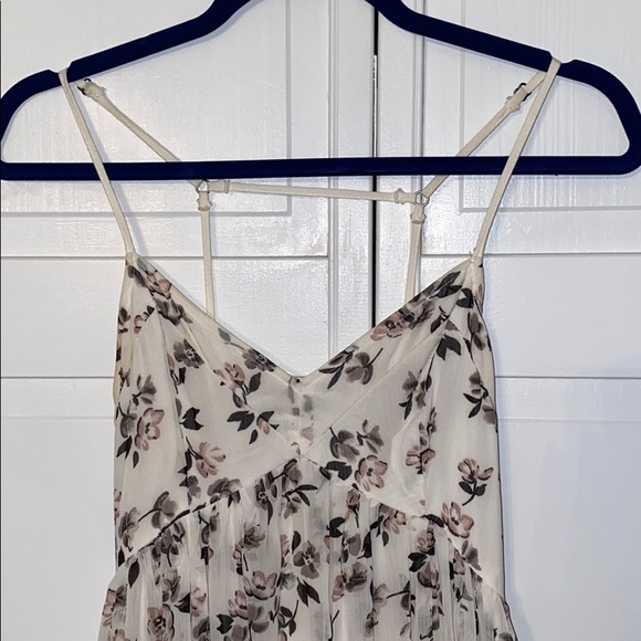 Floral Hollister Dress - Picture 3 of 5